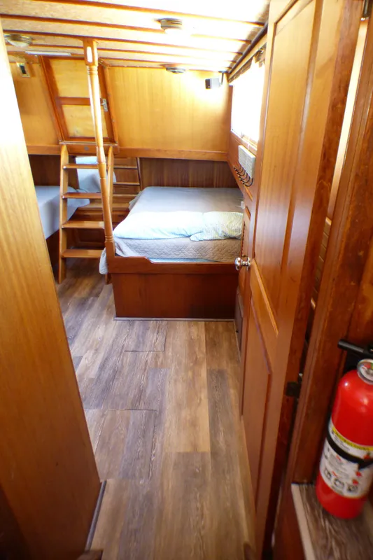 1979 Californian 42 LRC Flybridge Trawler