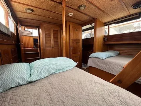 1979 Californian 42 LRC Flybridge Trawler