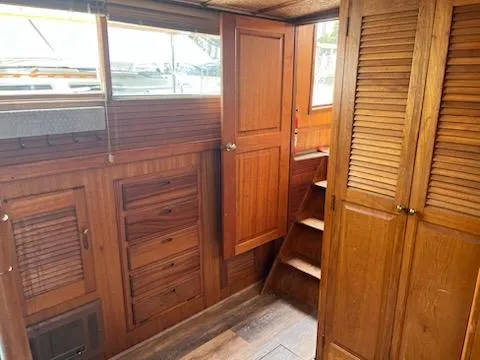 1979 Californian 42 LRC Flybridge Trawler