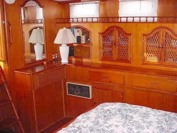 aft cabin starboard