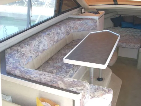 1996 Bayliner 2858 Ciera Command Bridge