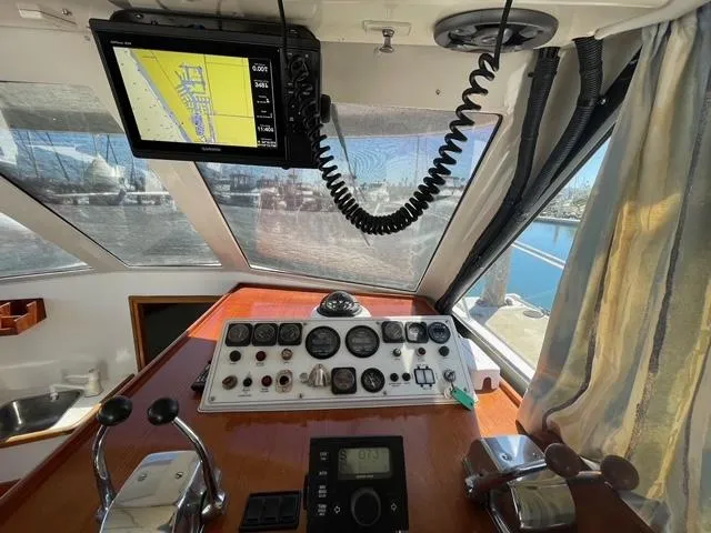 1994 Riviera 33 Flybridge