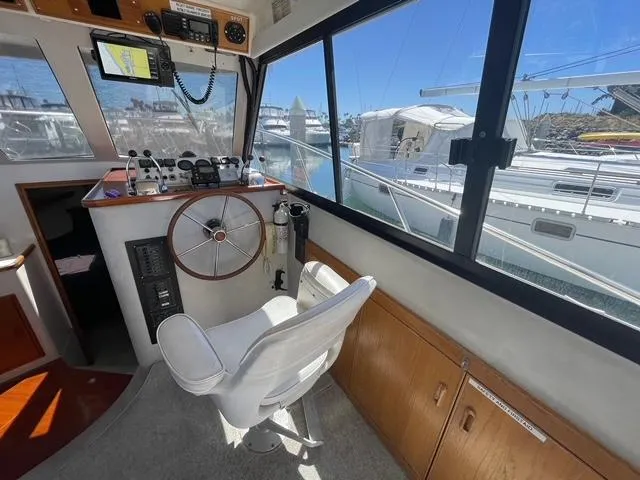 1994 Riviera 33 Flybridge