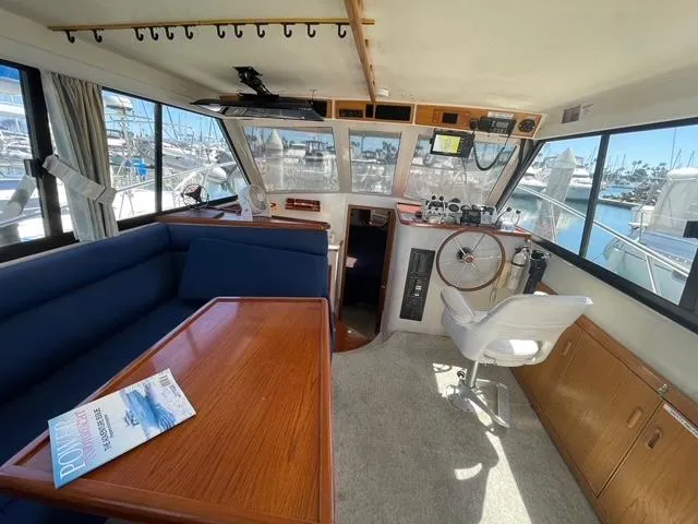 1994 Riviera 33 Flybridge