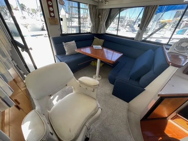 1994 Riviera 33 Flybridge