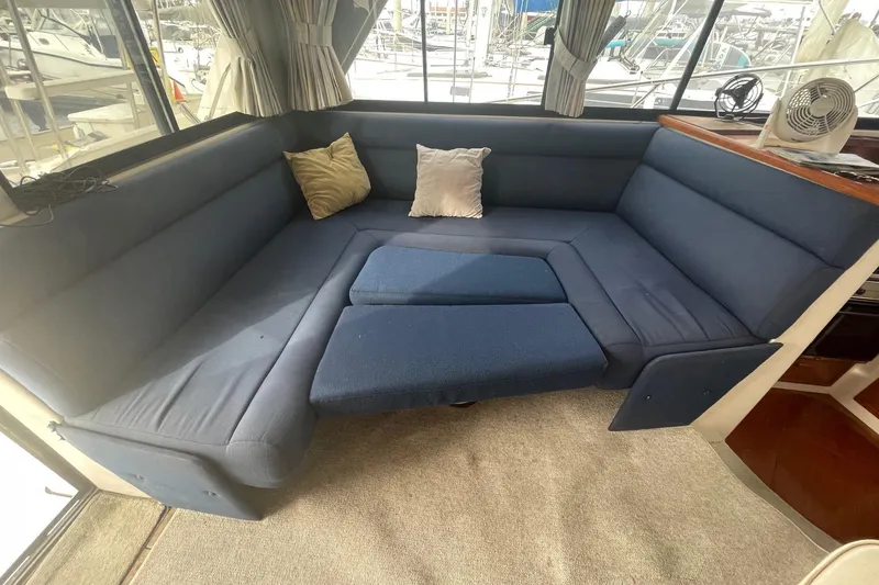 1994 Riviera 33 Flybridge
