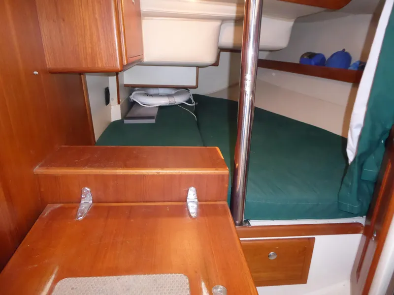 Aft Berth ll