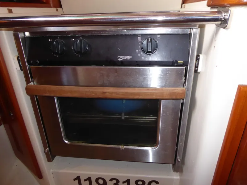 Oven