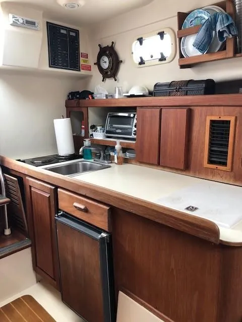 1999 Mainship Pilot 30