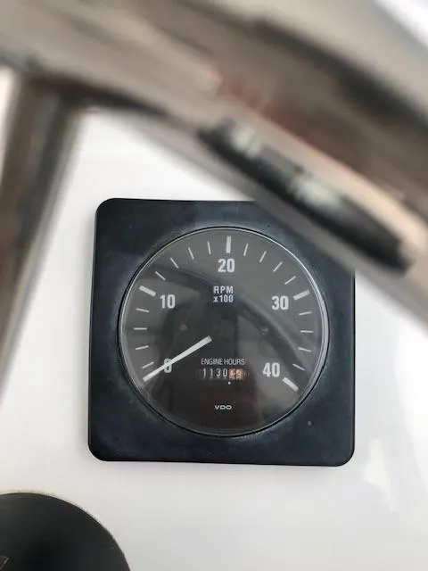 1999 Mainship Pilot 30