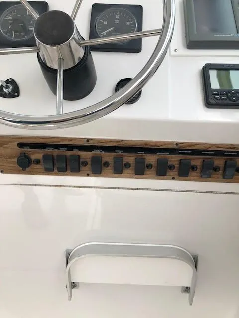 1999 Mainship Pilot 30
