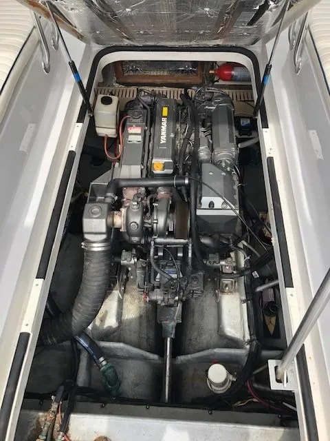 1999 Mainship Pilot 30