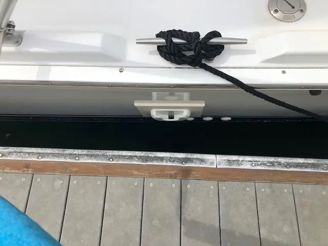 1999 Mainship Pilot 30