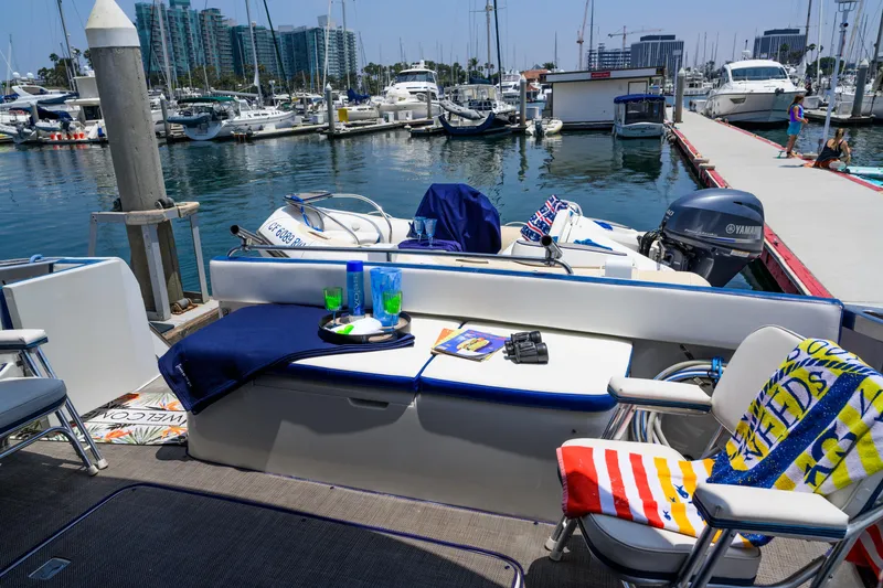1999 Carver 530 Voyager Pilothouse