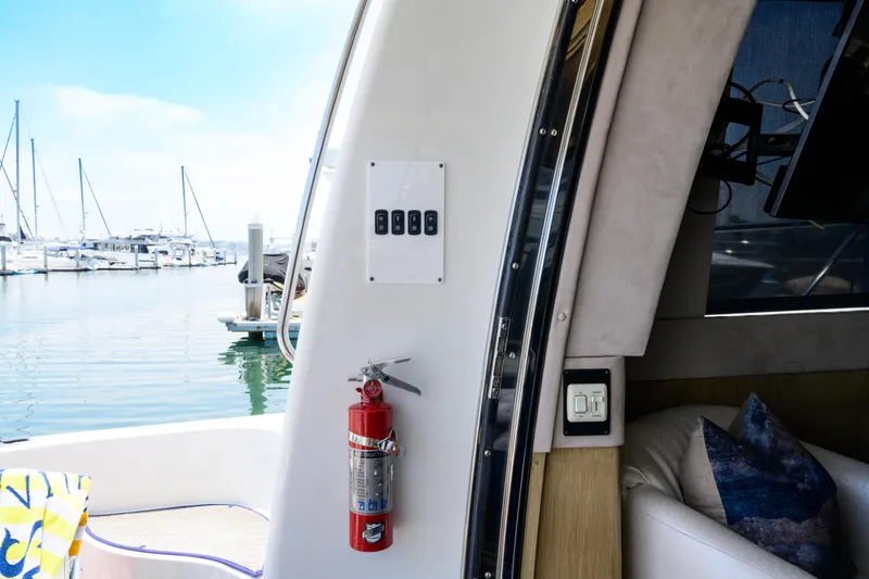 1999 Carver 530 Voyager Pilothouse