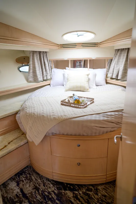 1999 Carver 530 Voyager Pilothouse