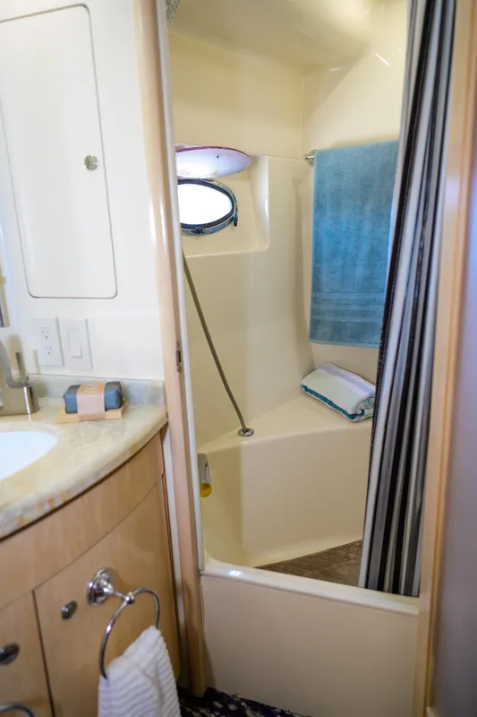 1999 Carver 530 Voyager Pilothouse