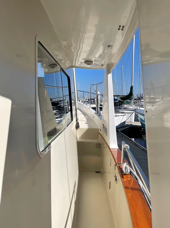 2002 Willard Marine 40 PilothouseTrawler