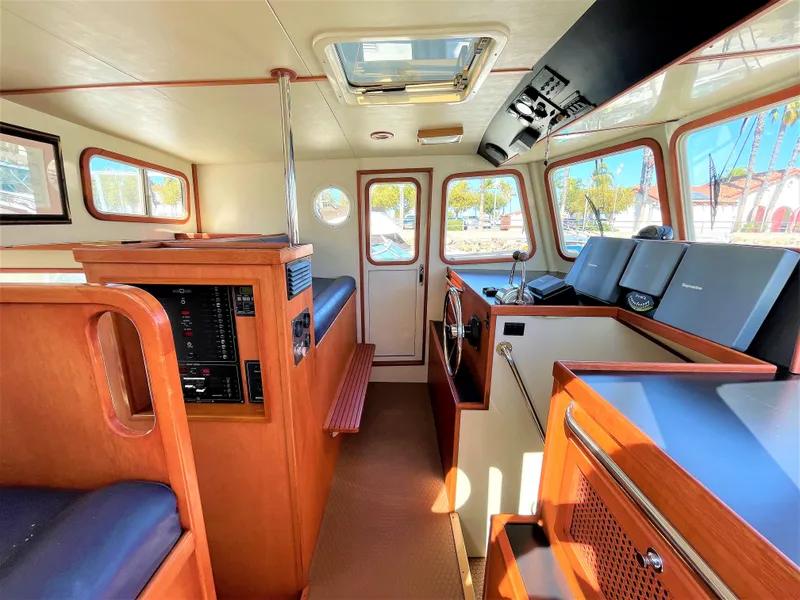 2002 Willard Marine 40 PilothouseTrawler