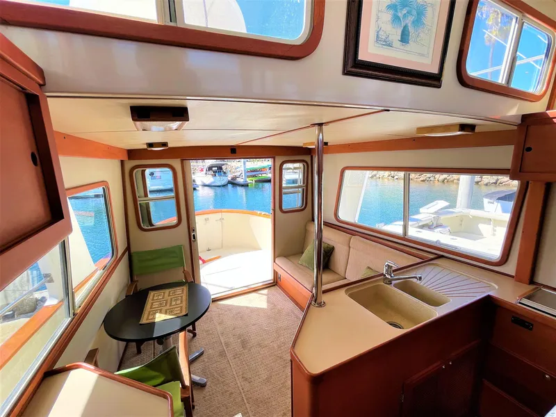 2002 Willard Marine 40 PilothouseTrawler