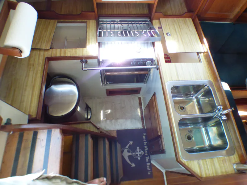 1985 Catalina 36