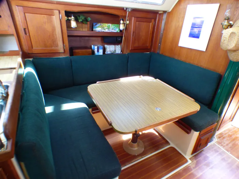 1985 Catalina 36