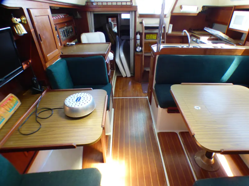 1985 Catalina 36