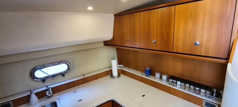 2005 Tiara Yachts 4300 Sovran
