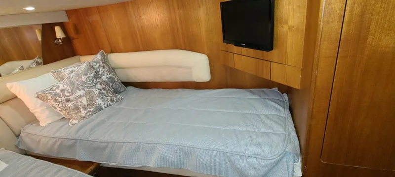 2005 Tiara Yachts 4300 Sovran