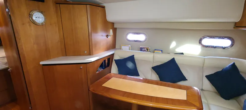 2005 Tiara Yachts 4300 Sovran