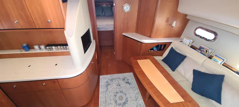 2005 Tiara Yachts 4300 Sovran
