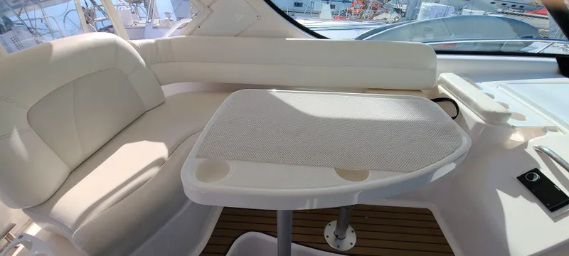 2005 Tiara Yachts 4300 Sovran