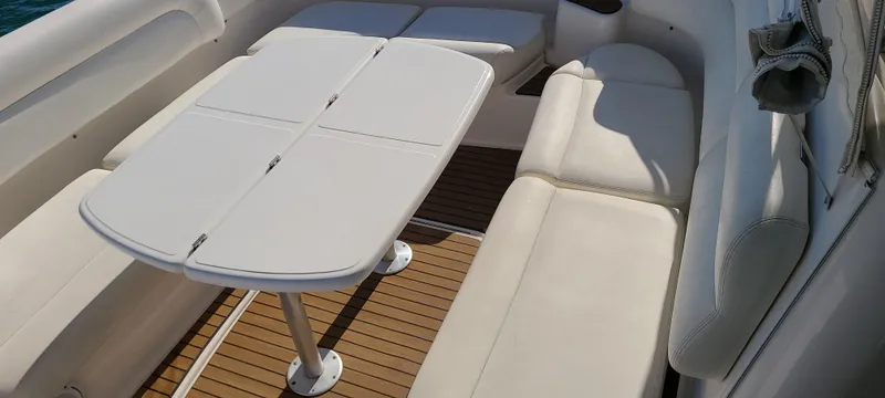 2005 Tiara Yachts 4300 Sovran