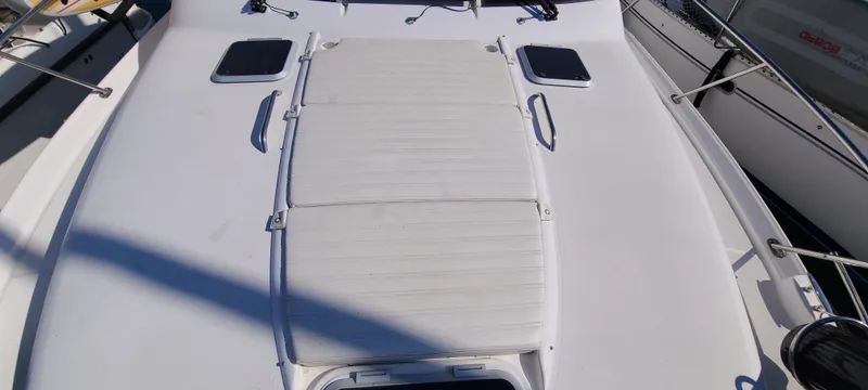 2005 Tiara Yachts 4300 Sovran