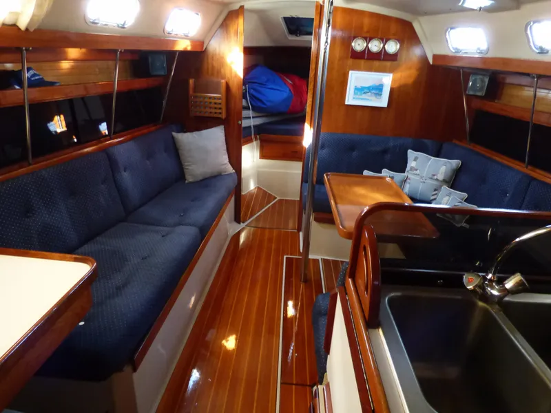 1989 Catalina 34