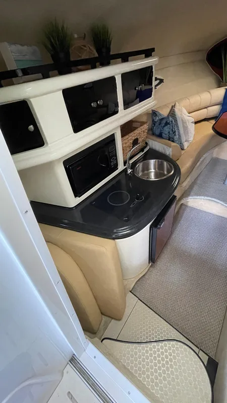 2006 Monterey 270 Cruiser