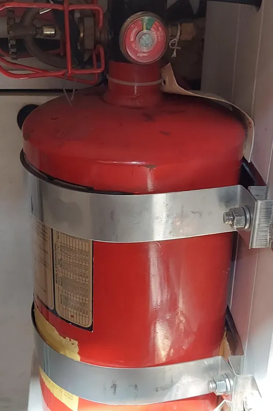 1998 Maxum 4100 SCA