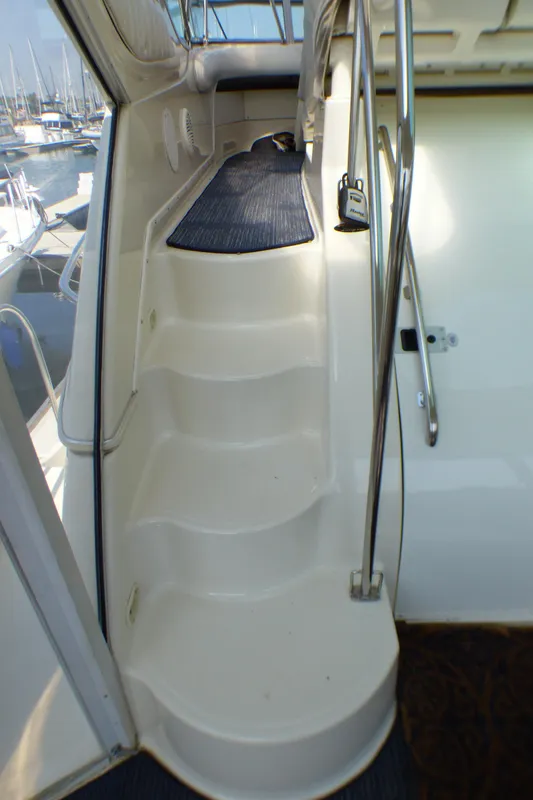 1998 Maxum 4100 SCA