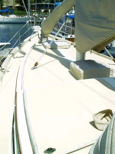 Forward deck