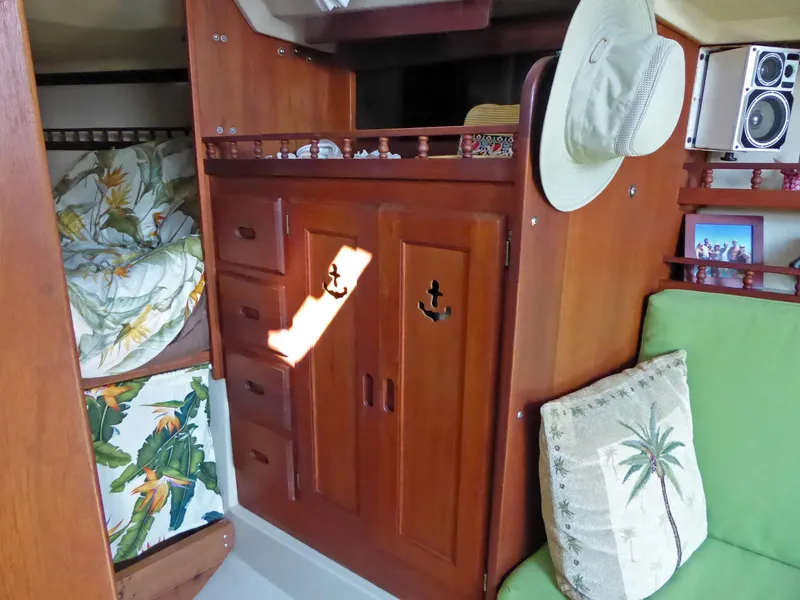 Hanging locker-drawers