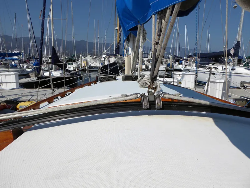 1983 Catalina 30