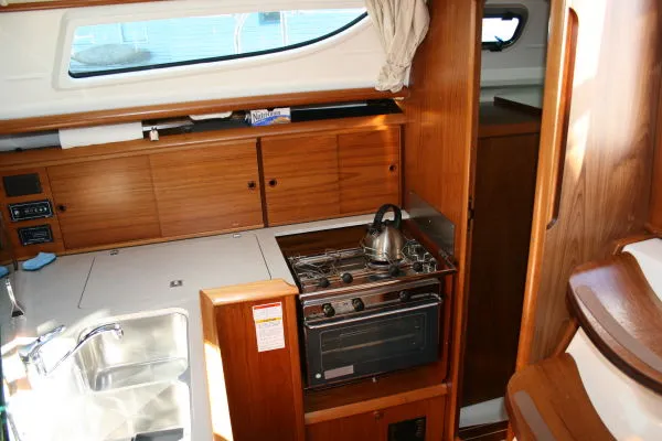2005 Jeanneau Sun Odyssey