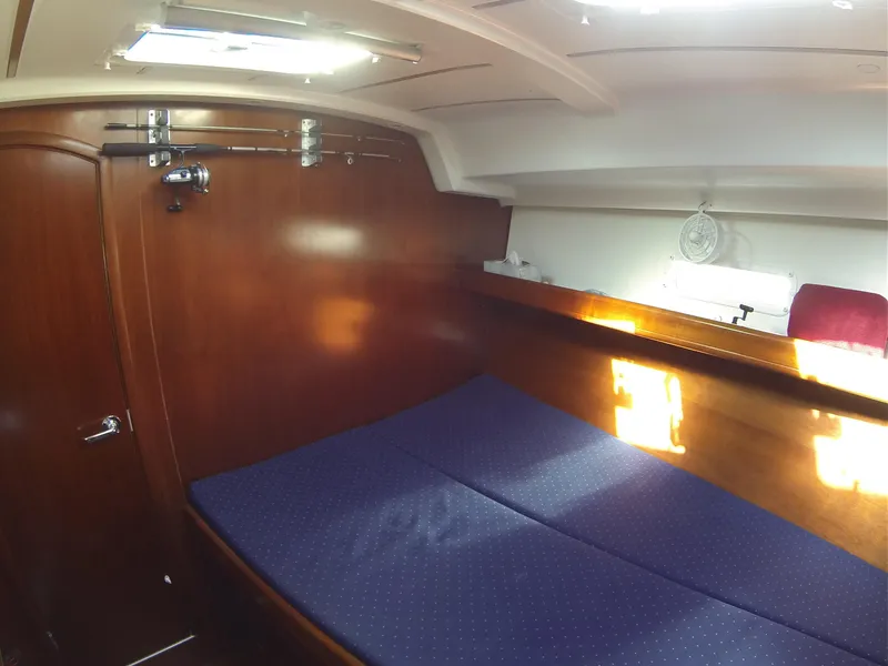 Fwd Cabin 2