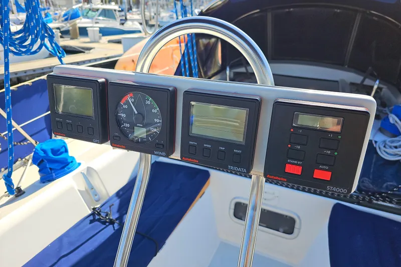 1985 Hunter Legend 40