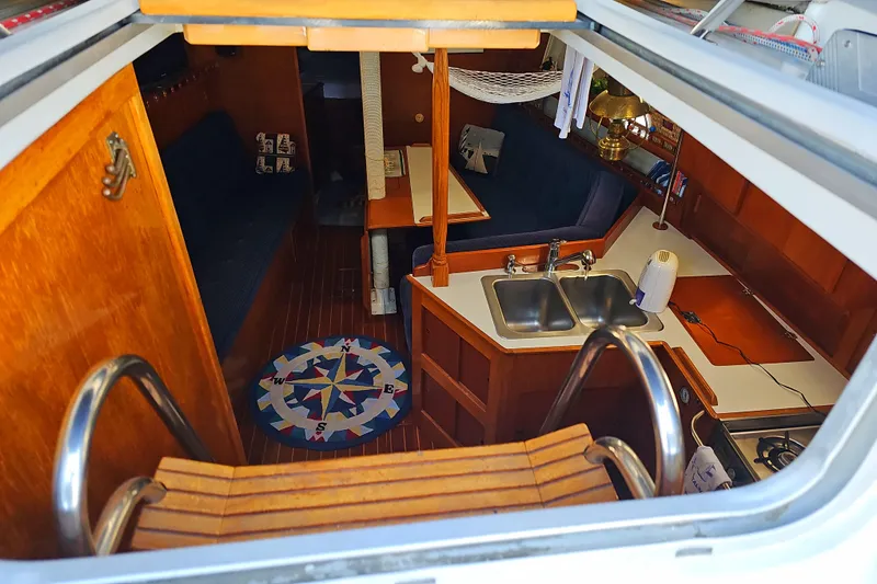 1985 Hunter Legend 40