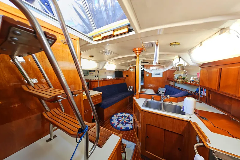 1985 Hunter Legend 40