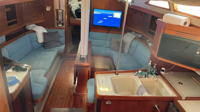 1989 C&C Sloop