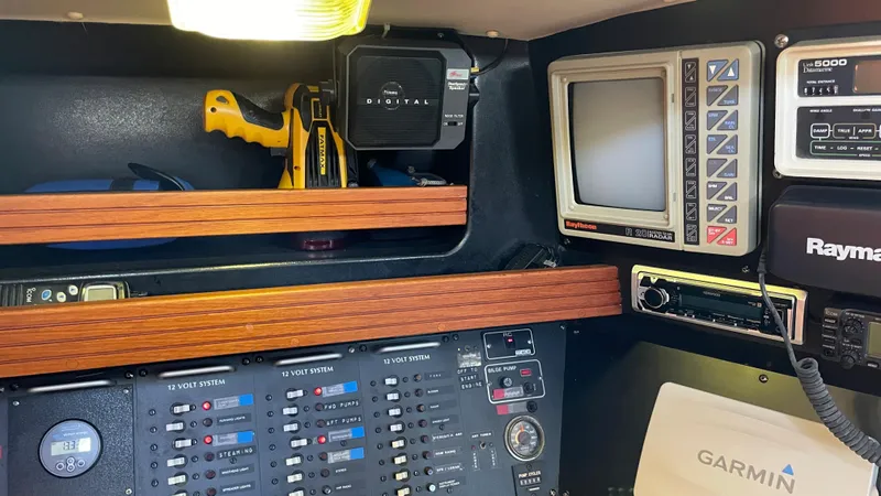 1989 C&C Sloop