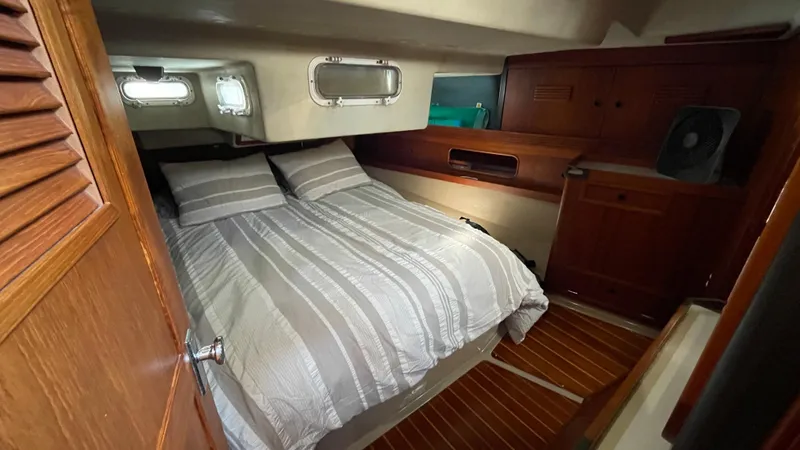 1989 C&C Sloop