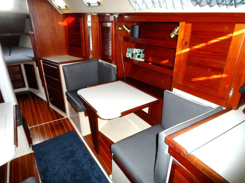 1989 Catalina Sloop
